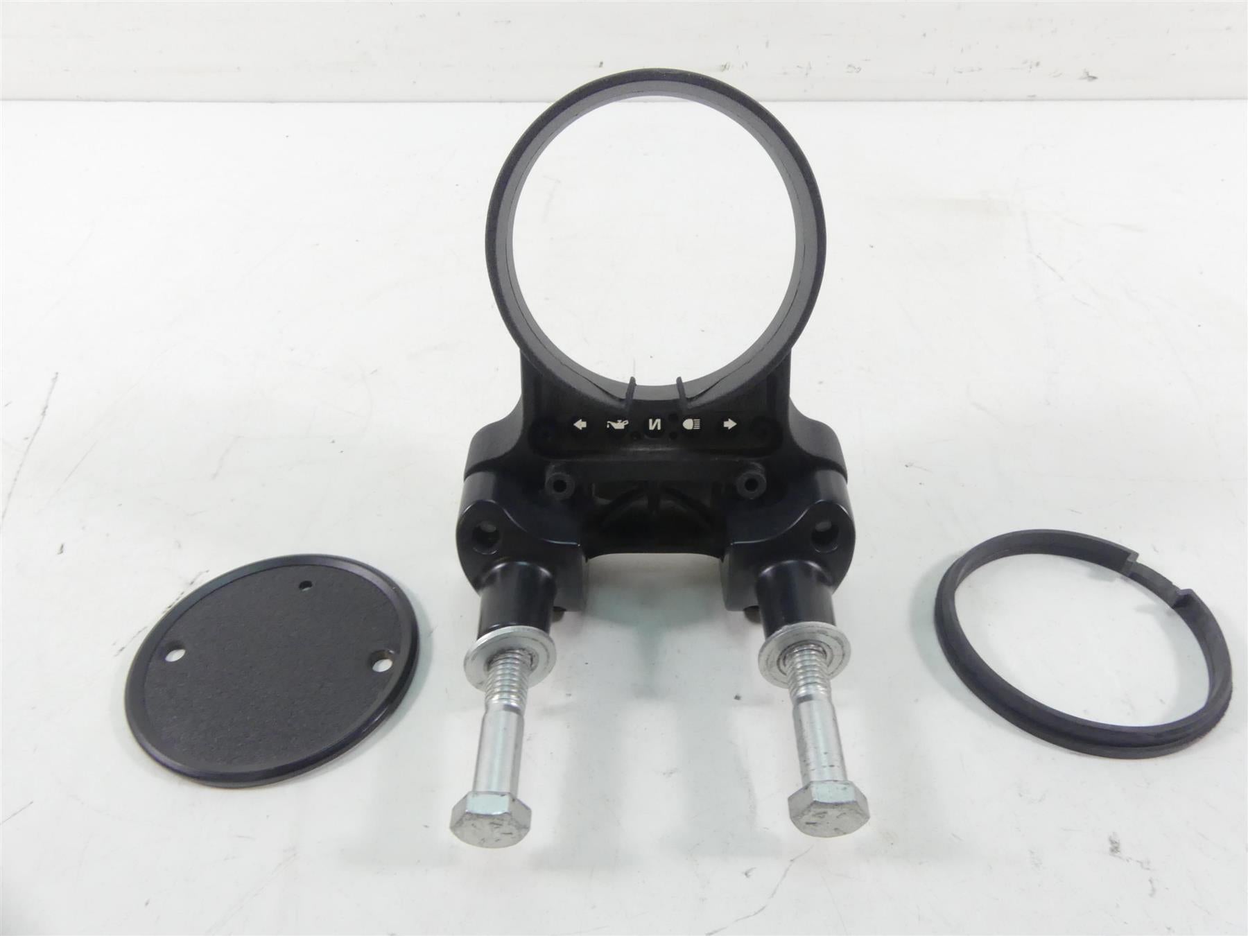 2019 Harley XL883 N Sportster Iron Speedometer Housing & Riser 55847-05A {{ shop.shopifyCountryName }} - Mototech271
