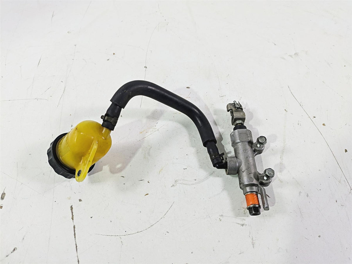 2002 Honda V-Twin VTX1800 C Rear Brake Master Cylinder 11/16 43510-MCH-016 {{ shop.shopifyCountryName }} - Mototech271