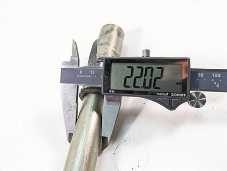 2009 Yamaha XV1900 Raider Front 22mm Axle Wheel Spindle 1D7-25181-00-00 {{ shop.shopifyCountryName }} - Mototech271