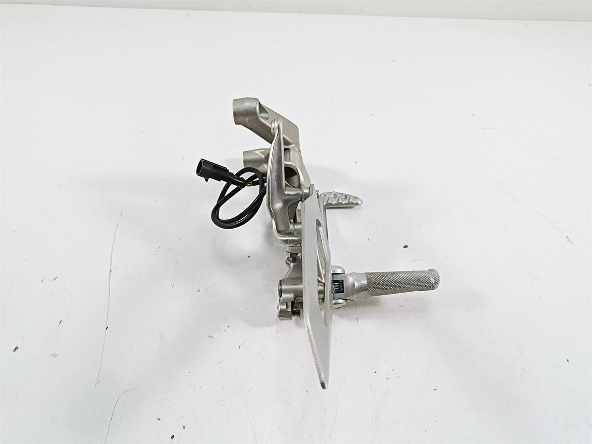 2016 Ducati Panigale 1299 S Right Footpeg Frame Mount & Brake Pedal 82411871BA {{ shop.shopifyCountryName }} - Mototech271