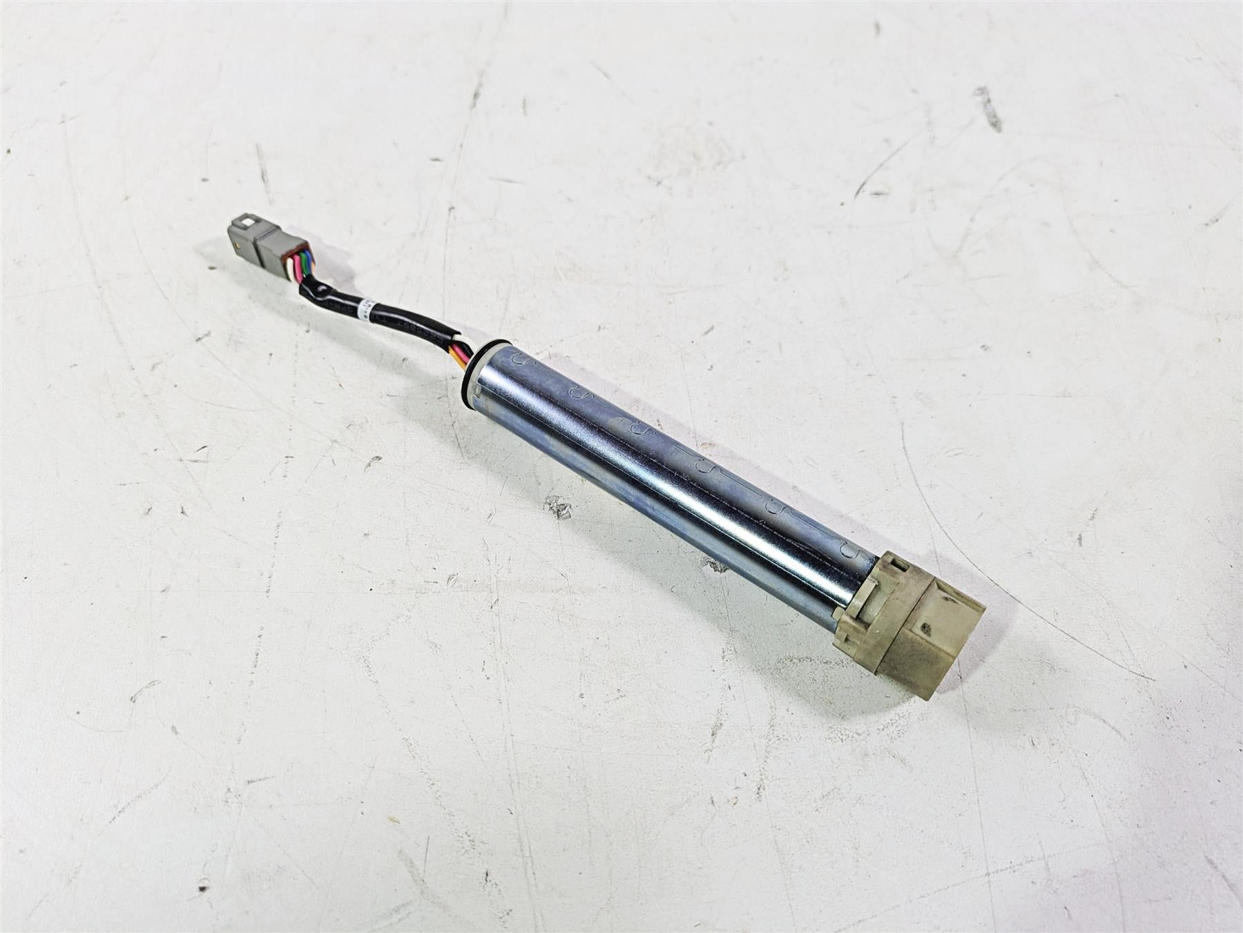 2018 Indian Chieftain Limited Fly By Wire Throttle Hand Sensor 2413257 {{ shop.shopifyCountryName }} - Mototech271