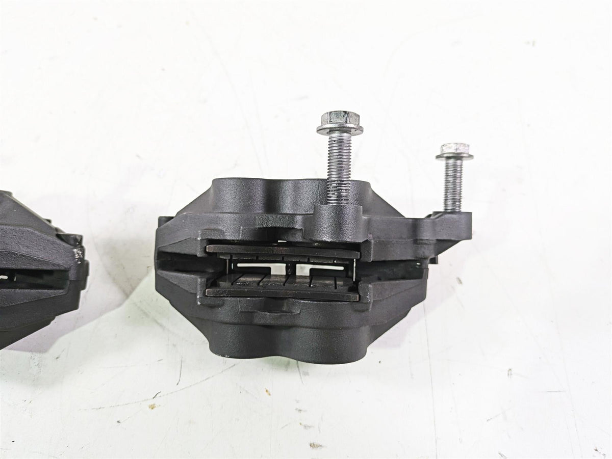 2015 Triumph Tiger Explorer XC Front Brake Caliper Set T2020955 T2020965 {{ shop.shopifyCountryName }} - Mototech271
