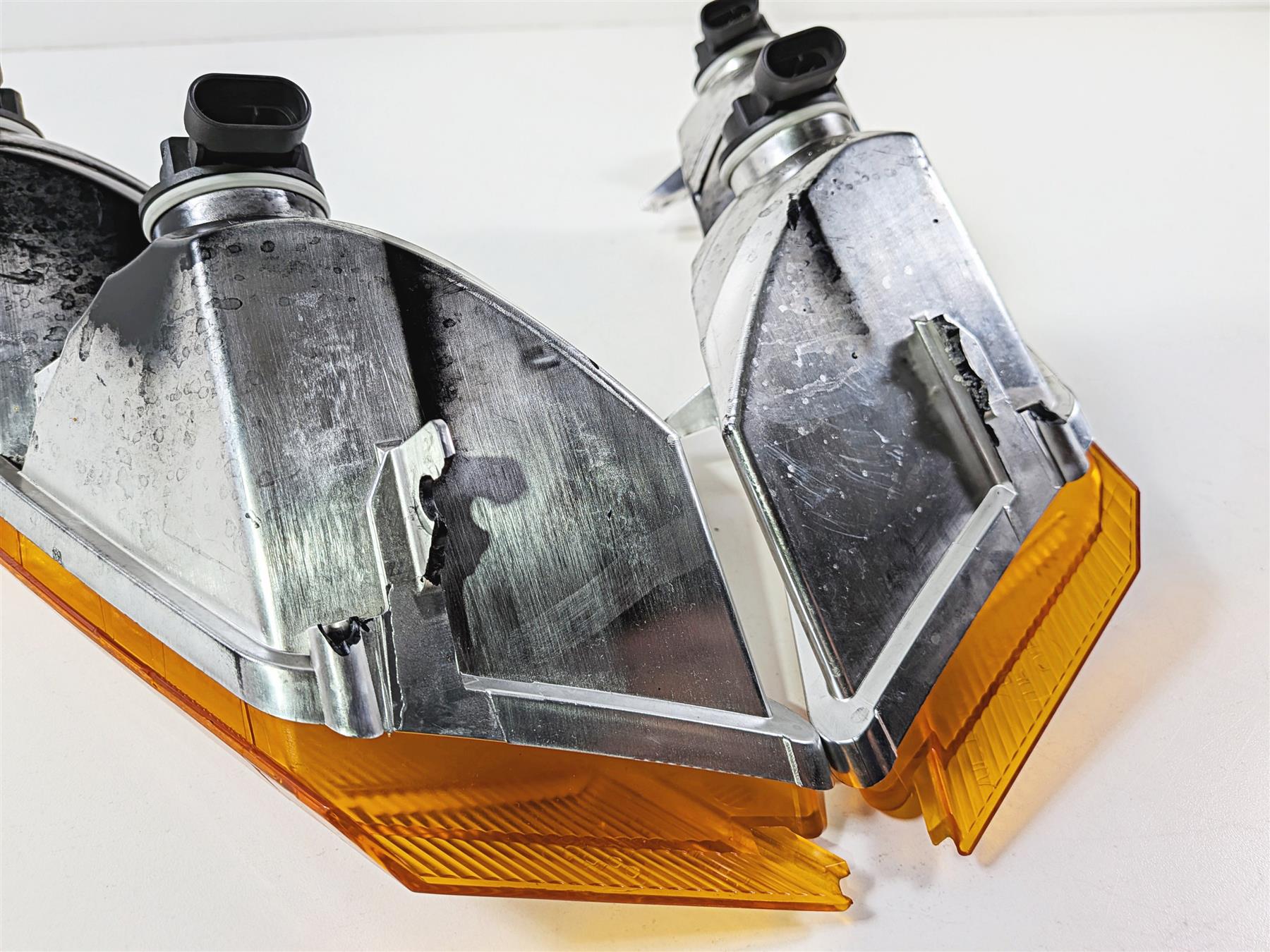 2013 Victory Vision Tour Front Blinker Turn Signal Set -Read 2410974 2410973 {{ shop.shopifyCountryName }} - Mototech271