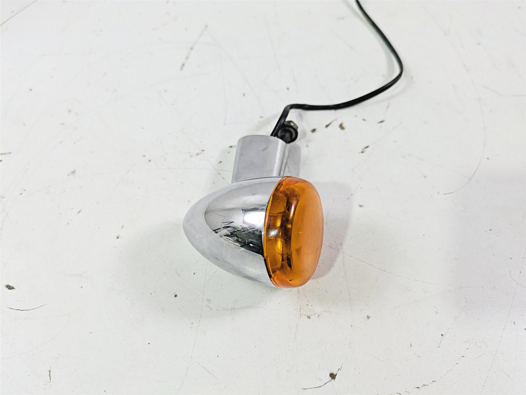 2011 Harley FXDC Dyna Super Glide Left Rear Blinker Turn Signal Set 68977-00 {{ shop.shopifyCountryName }} - Mototech271