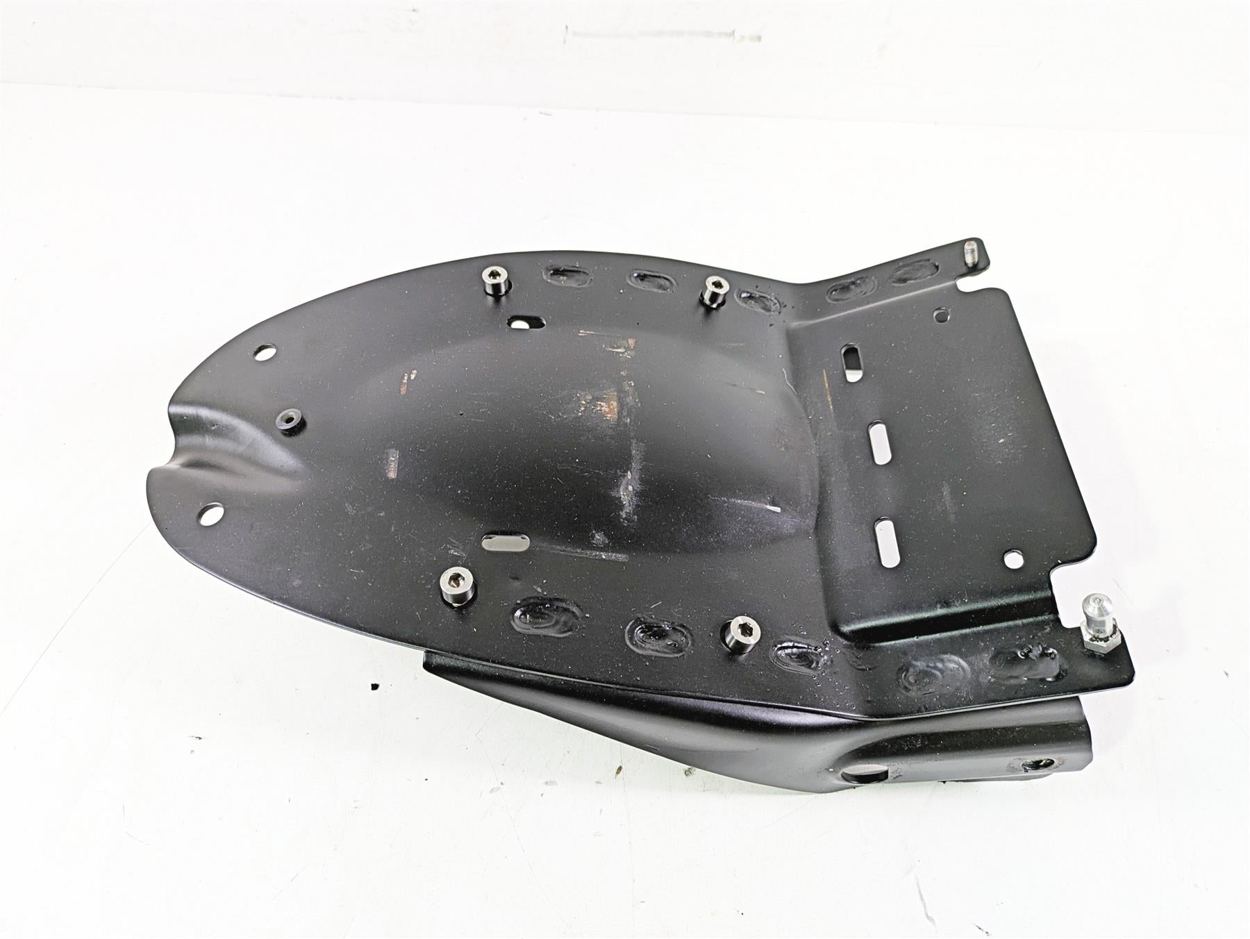 2010 Harley VRSCF Muscle Rod Rear Inner Fender & Mounts 48527-09 {{ shop.shopifyCountryName }} - Mototech271