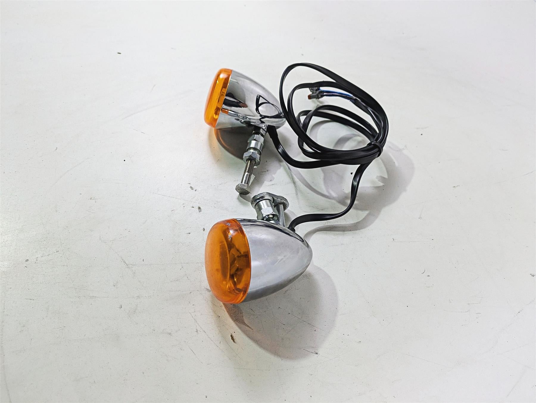 2020 Harley Softail FXST Standard Front Blinker Turn Signal Set 67800519 {{ shop.shopifyCountryName }} - Mototech271