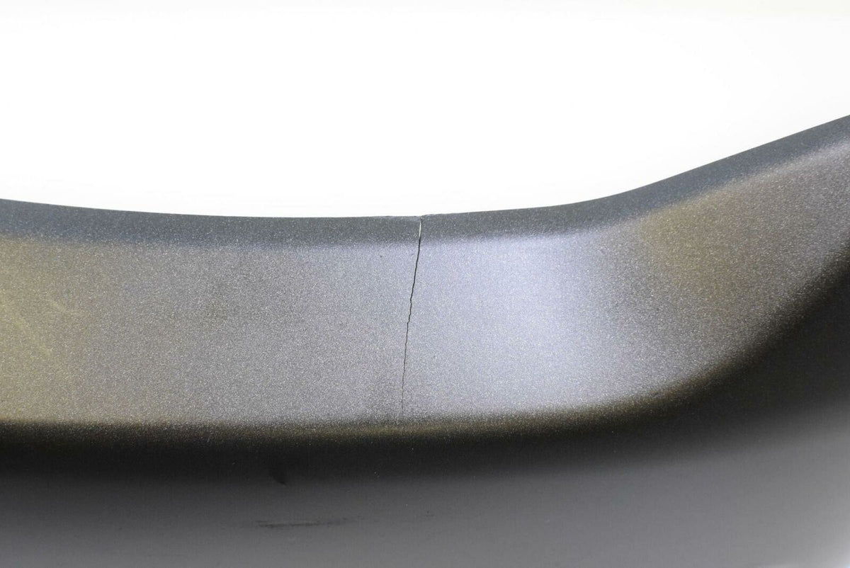 2014 Yamaha XT1200 ES Super Tenere Right Lower Tank Fairing - crack 23P-2835V {{ shop.shopifyCountryName }} - Mototech271