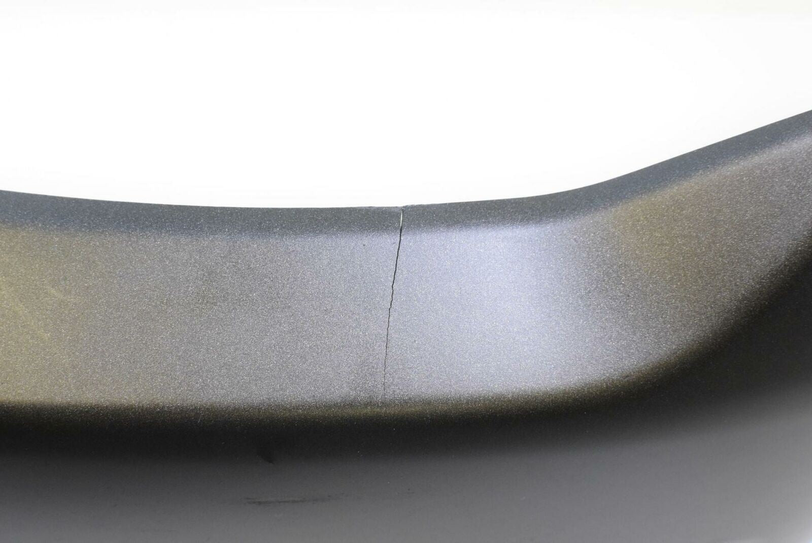 2014 Yamaha XT1200 ES Super Tenere Right Lower Tank Fairing - crack 23P-2835V {{ shop.shopifyCountryName }} - Mototech271