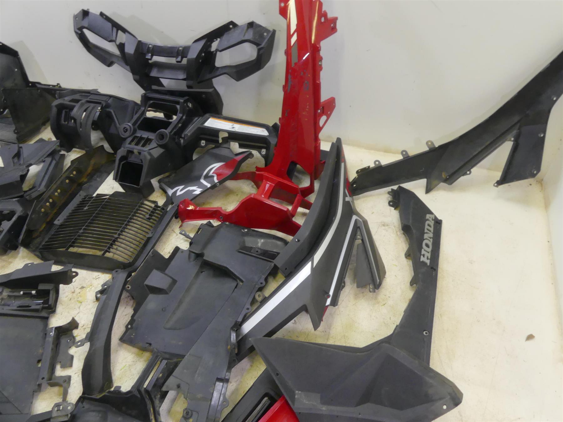 2020 Honda Talon S2X 1000X Body Plastic Fairing Cover Set 81511-HL6 {{ shop.shopifyCountryName }} - Mototech271