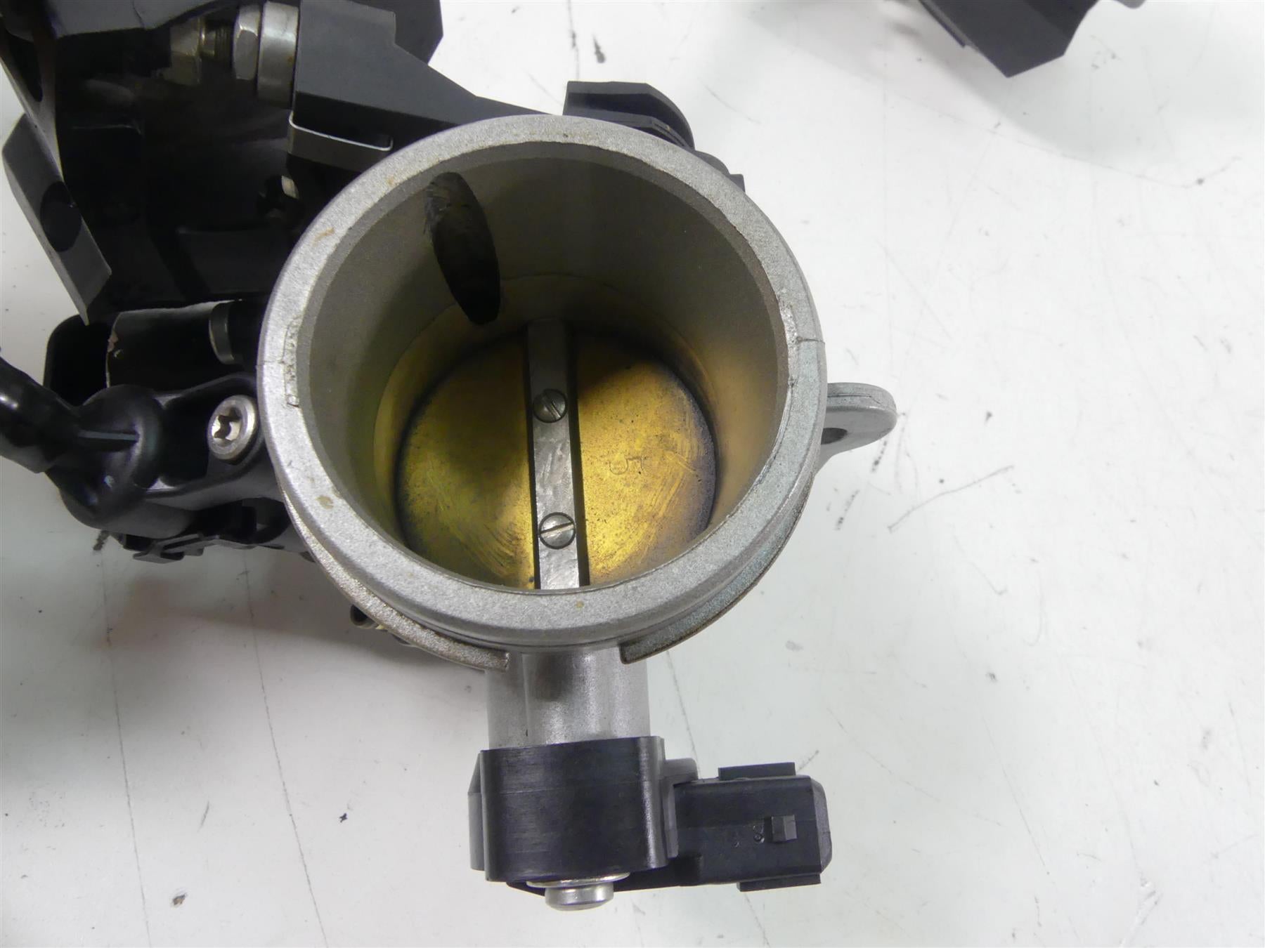 2008 BMW R1200GS K25 Bing Throttle Body Set & Cables 13547672731 13547672732 {{ shop.shopifyCountryName }} - Mototech271