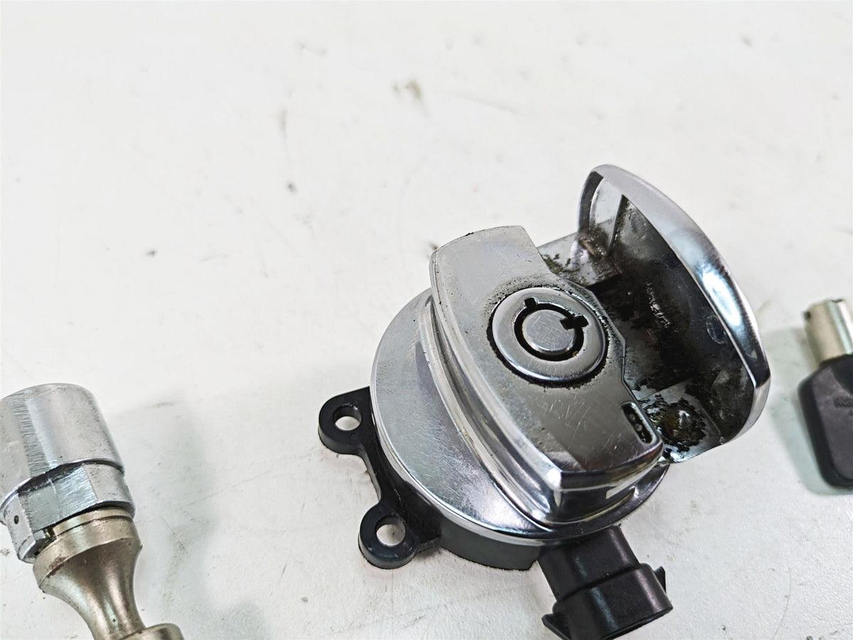 2013 Harley Softail FLSTC Heritage Classic Ignition Switch Key Lock Set 71400076 {{ shop.shopifyCountryName }} - Mototech271