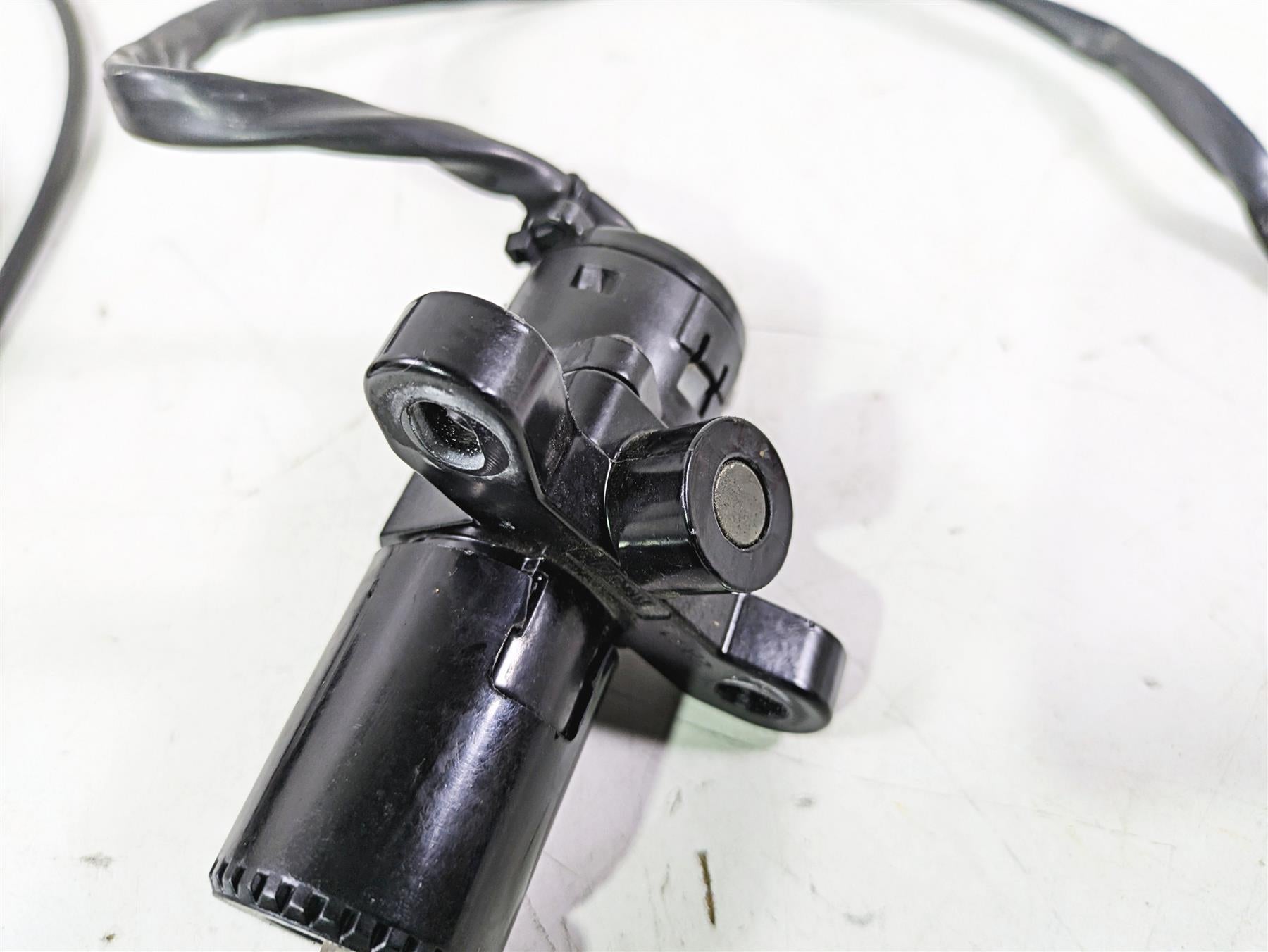 2022 MV Agusta F3 800 Rosso Ignition Switch Gas Cap Seat Key Lock Set 8A00B5210 {{ shop.shopifyCountryName }} - Mototech271