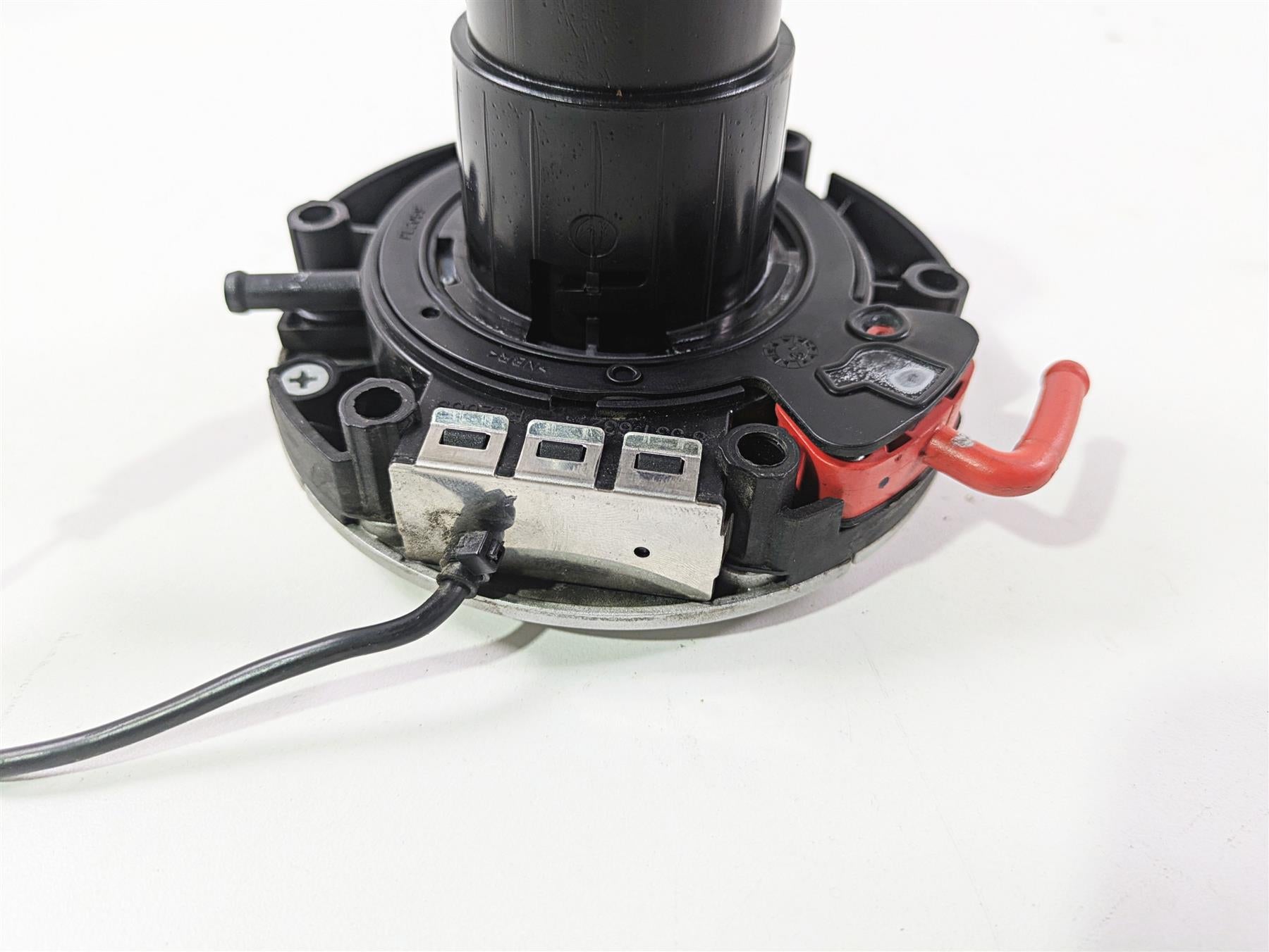 2014 BMW K1600 GTL K48 Keyless Ride Fuel Gas Tank Cap 16118549495 {{ shop.shopifyCountryName }} - Mototech271