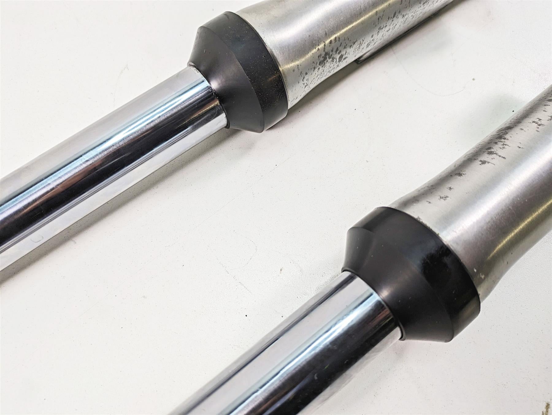 1986 Harley Sportster XLH 883 Straight Front Fork Legs 35mm 45900-84A 45901-84 {{ shop.shopifyCountryName }} - Mototech271