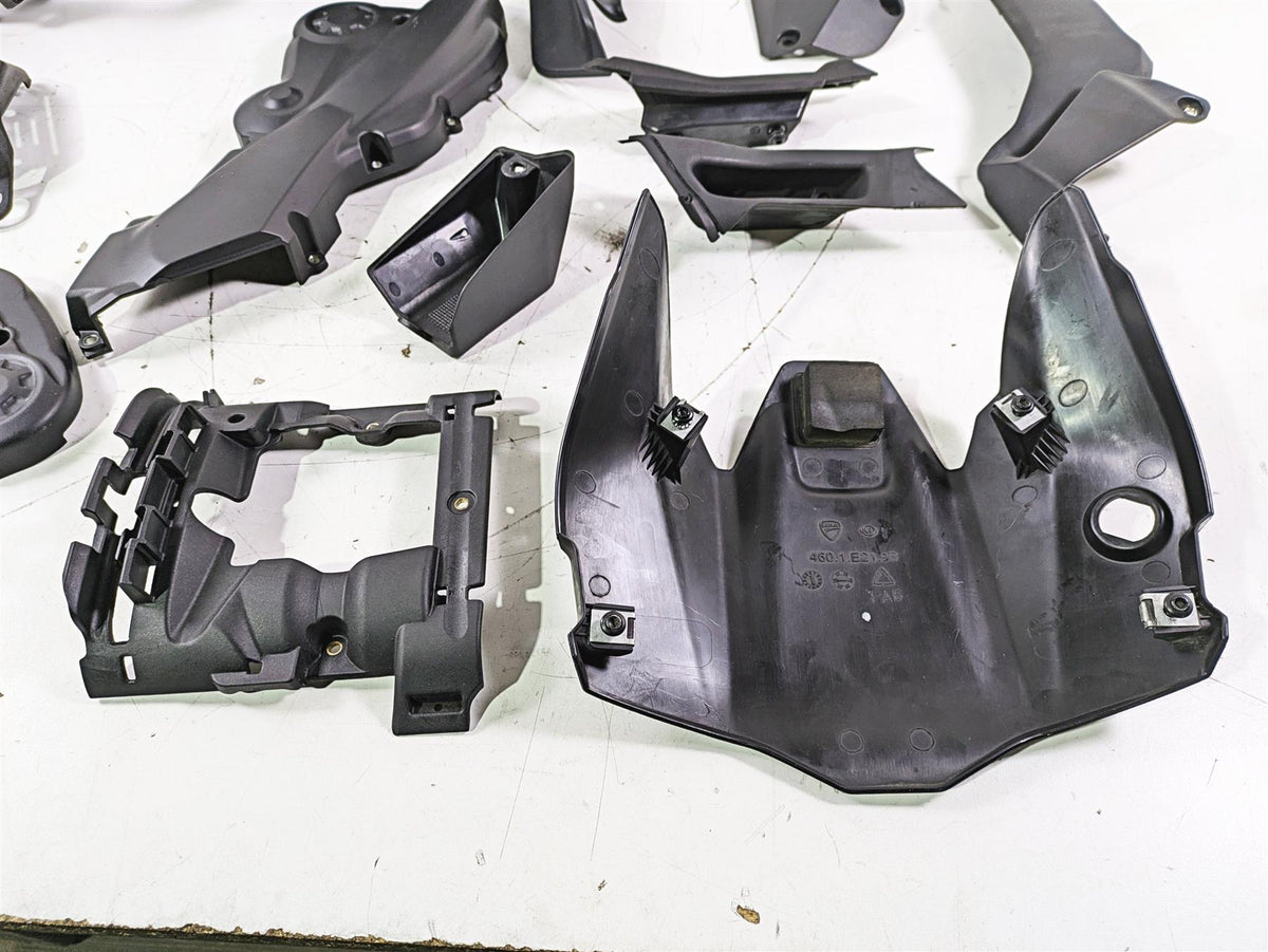 2017 Ducati Monster 1200 S Frame Engine Timing Cover Infill Cover Set 4601E212B {{ shop.shopifyCountryName }} - Mototech271