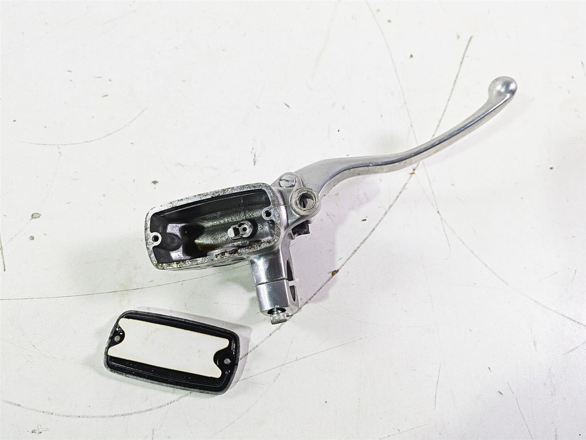 2002 Honda V-Twin VTX1800 C Front Brake Master Cylinder 45510-MZ0-A41 {{ shop.shopifyCountryName }} - Mototech271