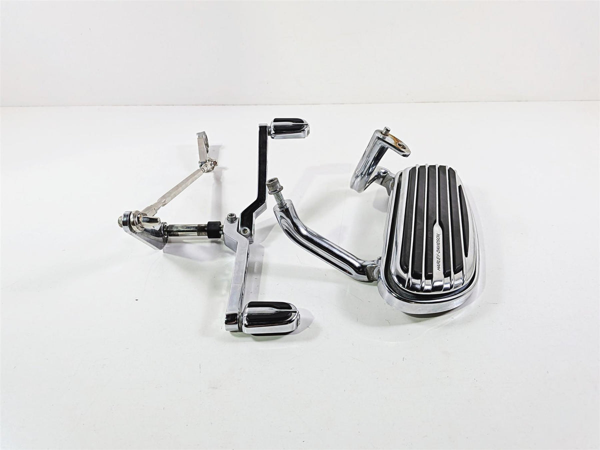 2011 Harley Touring FLHTCU CVO Electra Glide Left Floorboard & Shifter 51498-09A-Mototech271