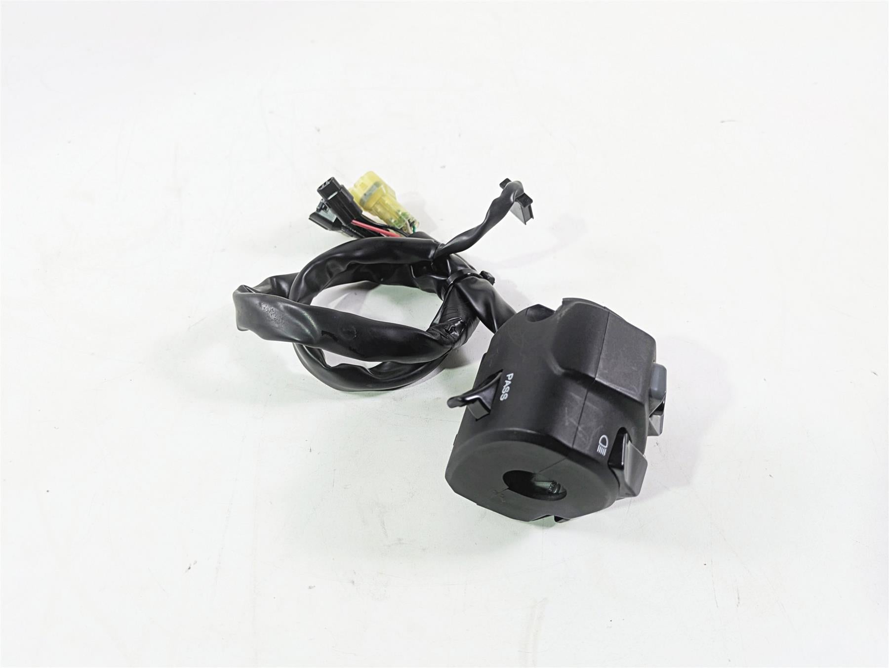 2020 Kawasaki ZX6R ZX636 Ninja Left Hand Control Switch 46091-0420