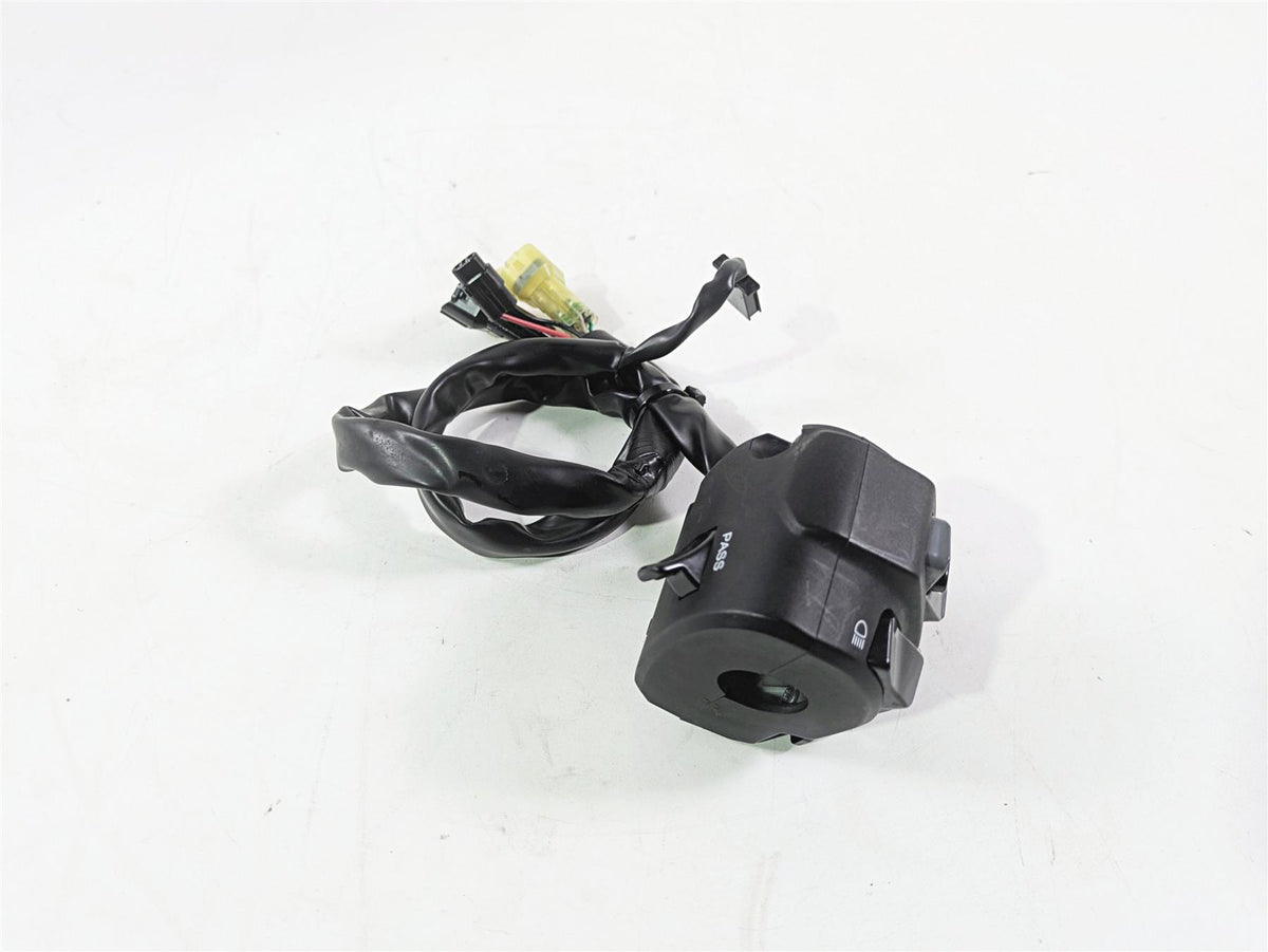 2020 Kawasaki ZX6R ZX636 Ninja Left Hand Control Switch 46091-0420 46091-0613 {{ shop.shopifyCountryName }} - Mototech271