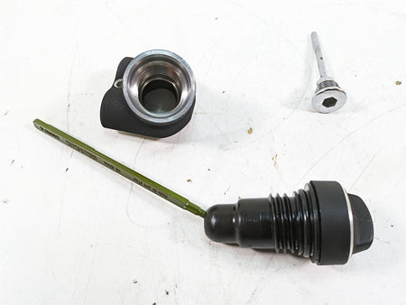 2015 Harley FXDL Dyna Low Rider Oil Dip Stick Spout Set 62700001 62457-06 {{ shop.shopifyCountryName }} - Mototech271