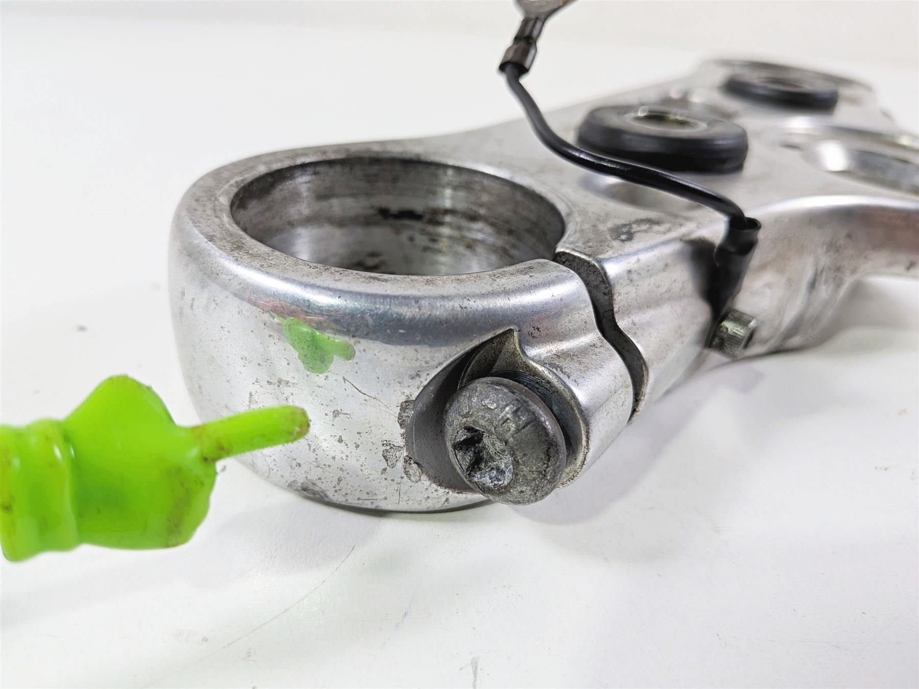 2007 Harley Dyna FXDB Street Bob Upper Triple Tree Steering Clamp 46311-07 {{ shop.shopifyCountryName }} - Mototech271