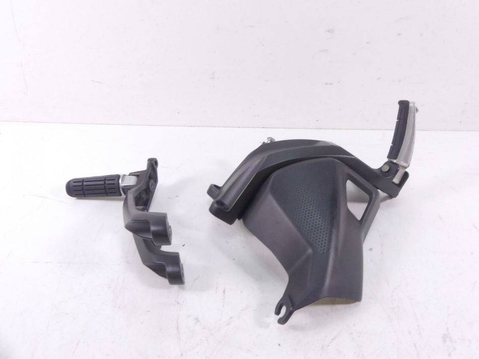 2012 Yamaha XT1200 Super Tenere Passenger Footpeg Foot Peg Set 23P-27440-00-00 {{ shop.shopifyCountryName }} - Mototech271