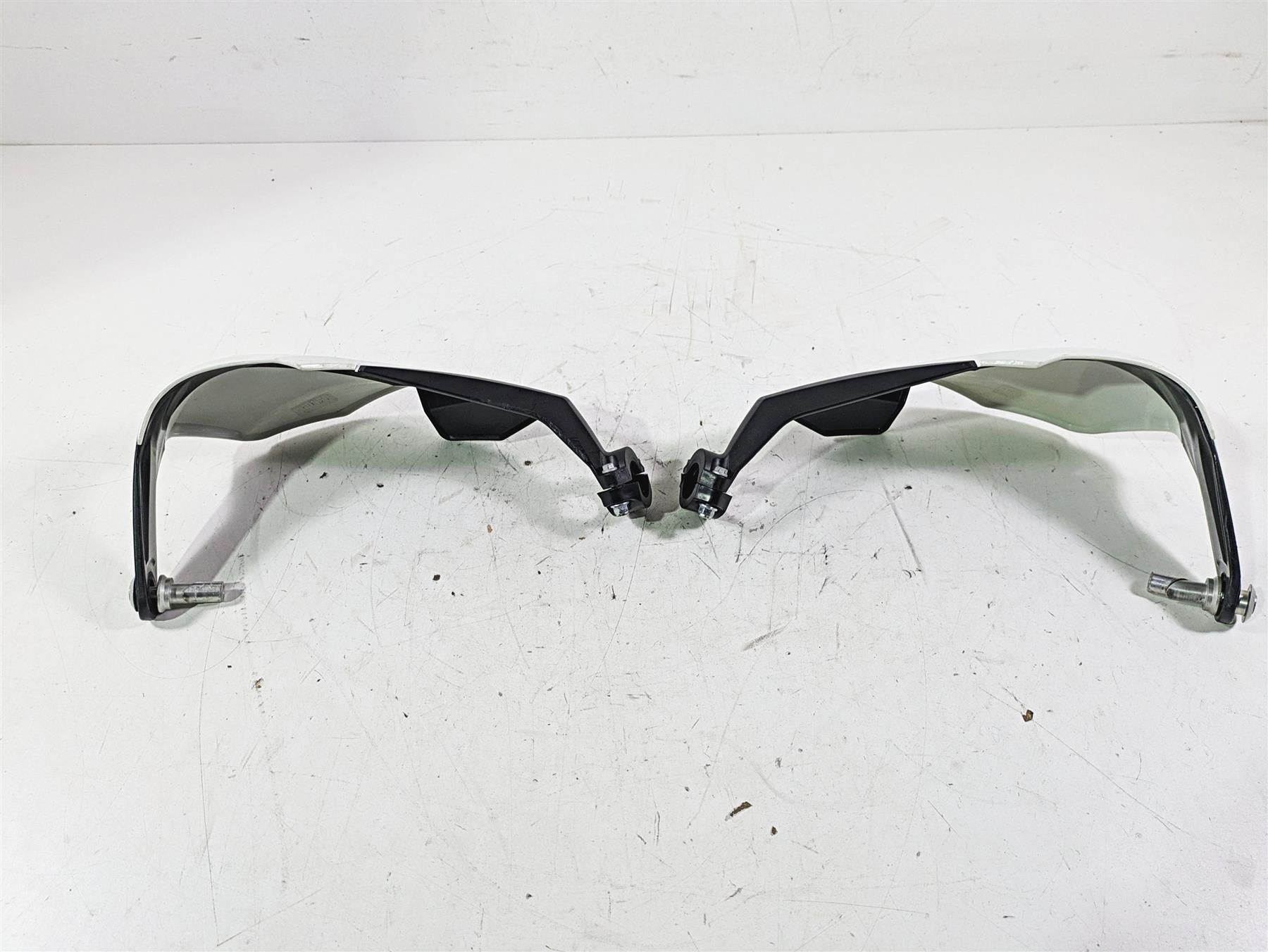 KTM 890 1290 Adventure Handguard Hand Guard Set 60302181110 {{ shop.shopifyCountryName }} - Mototech271