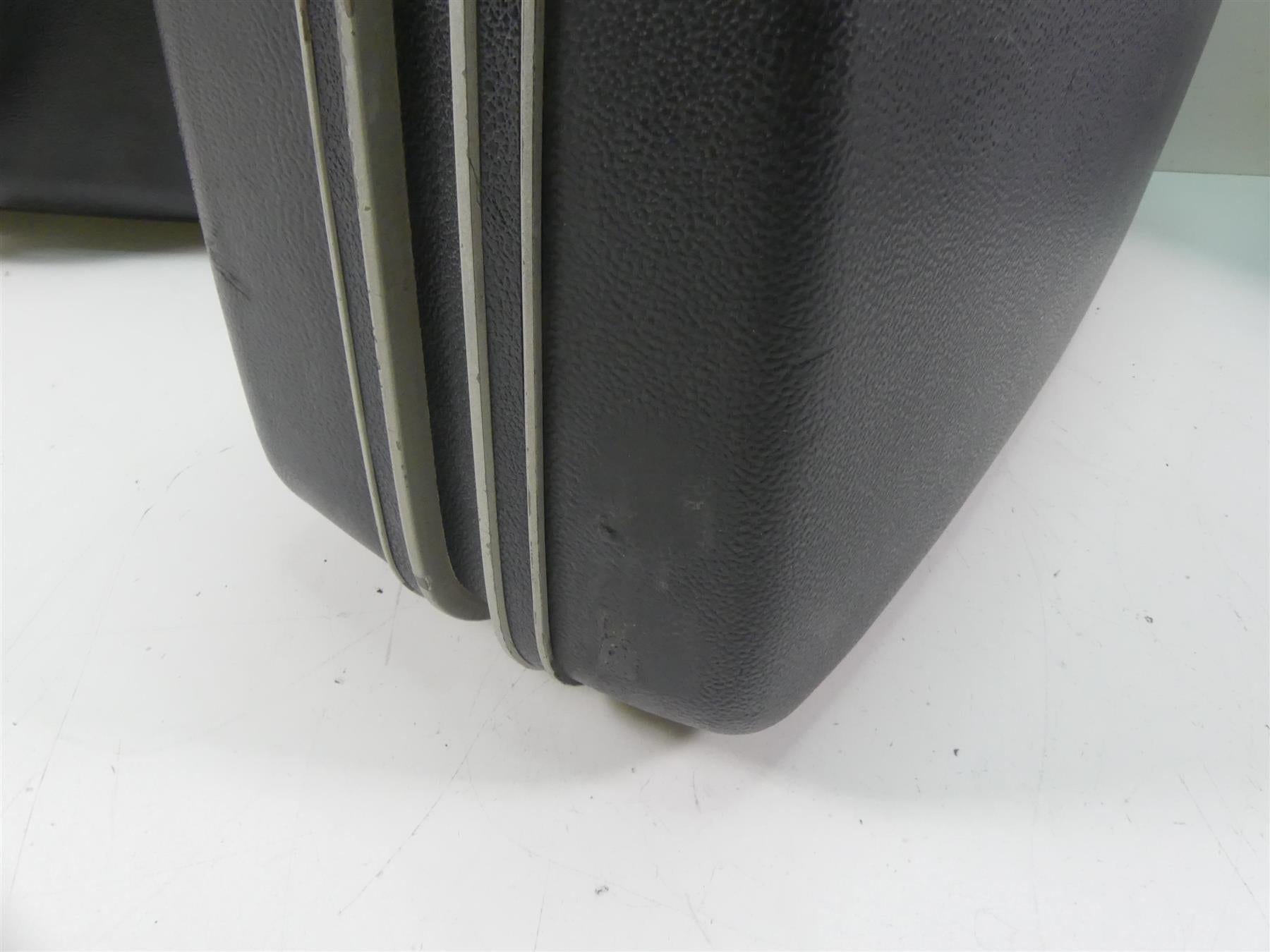 1977 Honda CB750 A Four Hondamatic Samsonite Saddlebag Trunk Luggage Rack {{ shop.shopifyCountryName }} - Mototech271