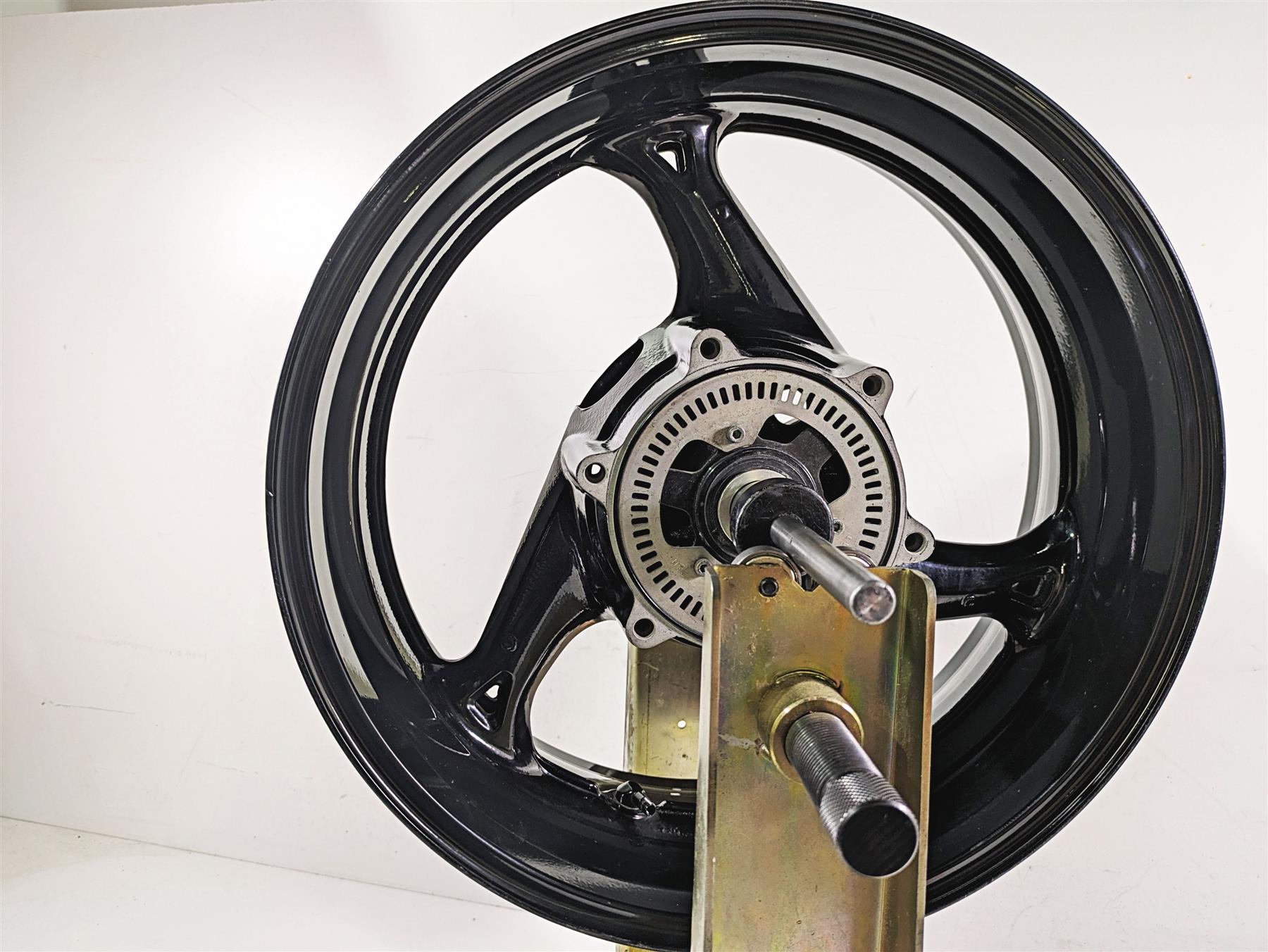 2018 Suzuki GSX1300 R Hayabusa Straight 17x6 Rear Wheel Rim 64111-15H11 {{ shop.shopifyCountryName }} - Mototech271