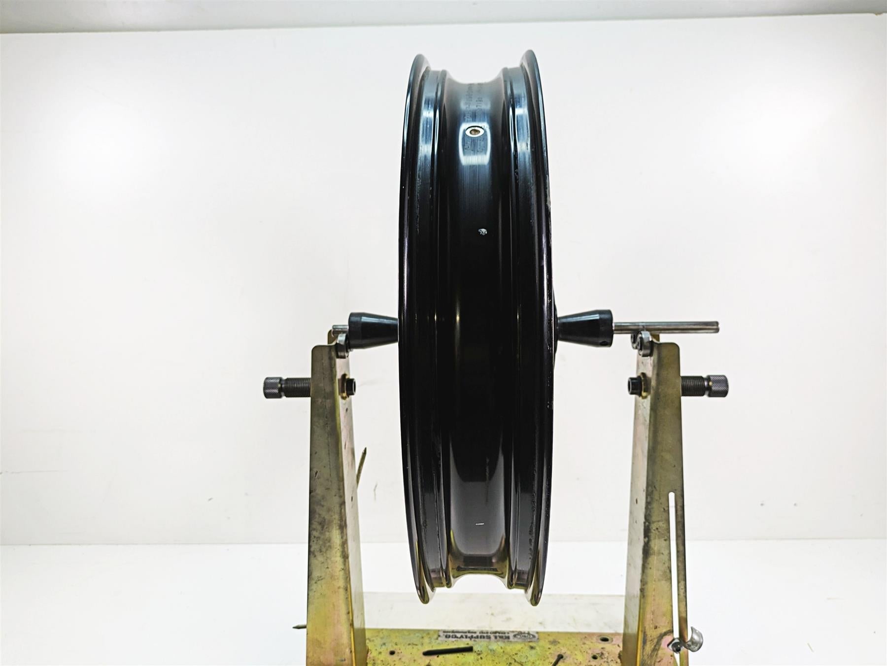 2011 Harley Touring FLTRU Road Glide Roland Sands 21x3.5 Front Wheel 12047106 {{ shop.shopifyCountryName }} - Mototech271
