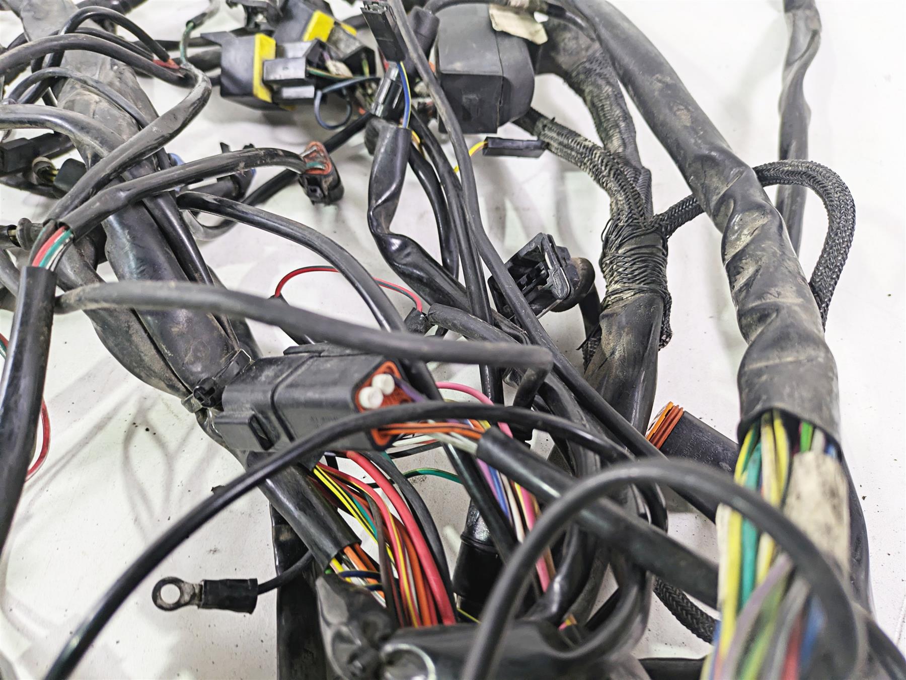 1996 Harley Touring FLHTCUI Electra Glide Main Wiring Harness Loom 70985-96 {{ shop.shopifyCountryName }} - Mototech271