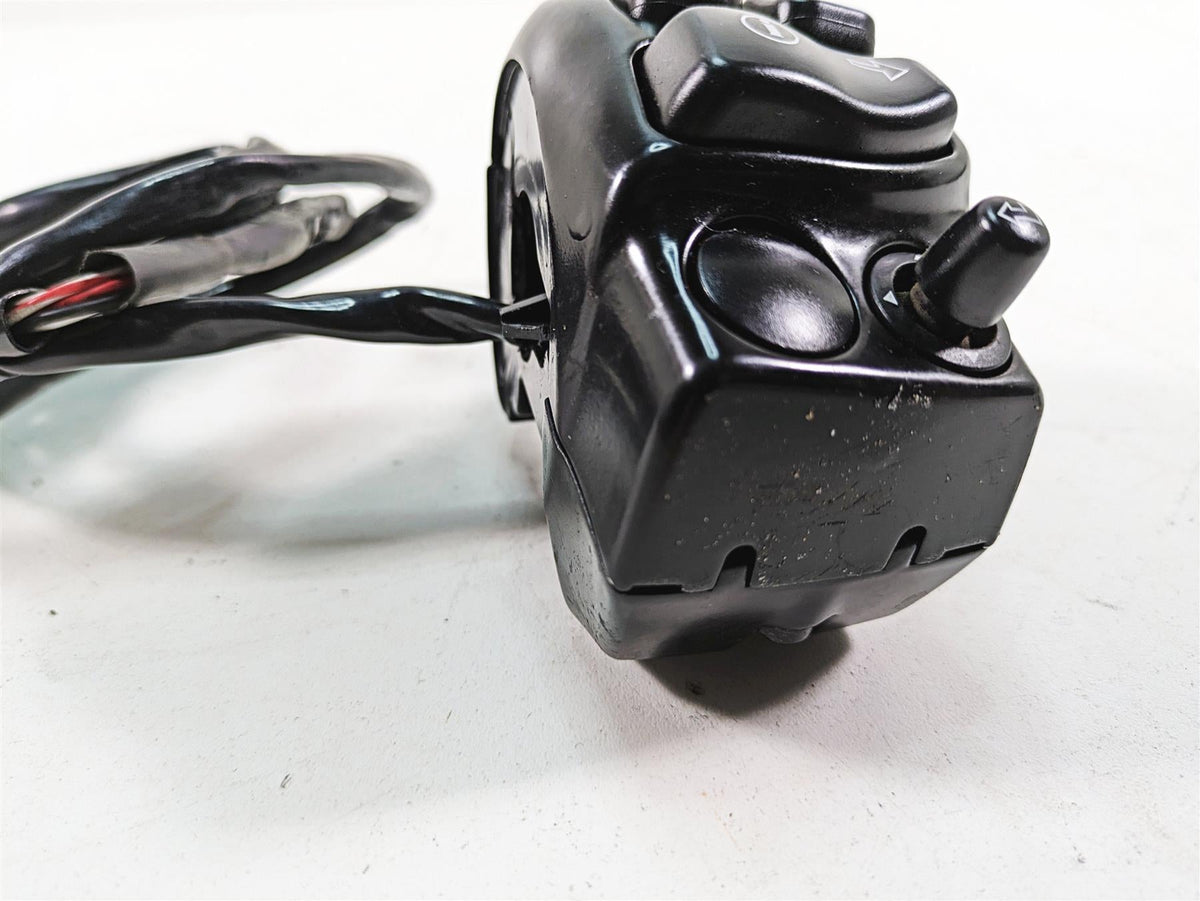 2019 Harley Touring FLHX Street Glide Right Hand Control Switch 71500129C {{ shop.shopifyCountryName }} - Mototech271