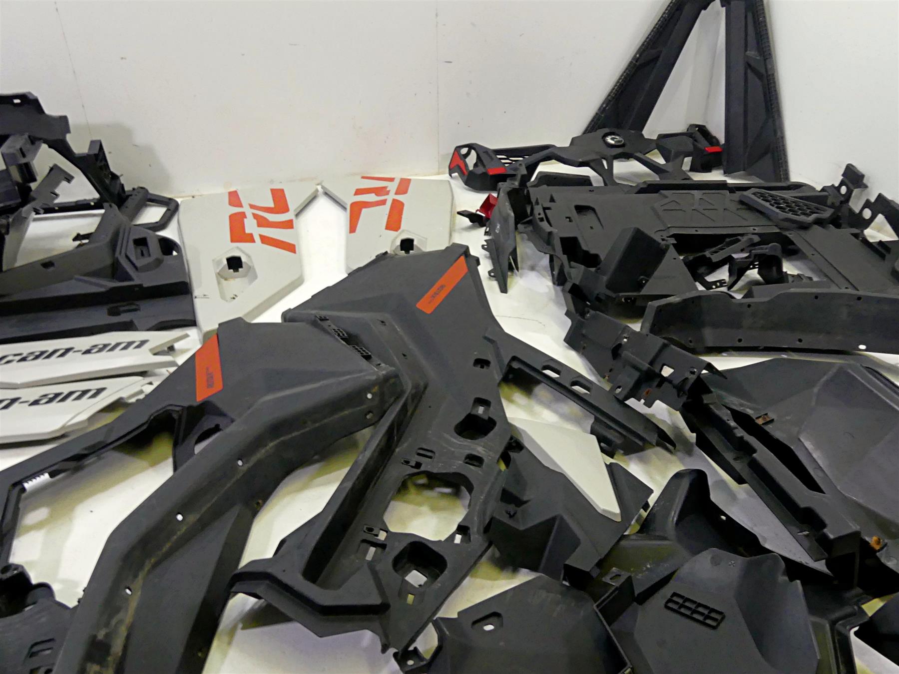 2021 Can Am Maverick Sport 1000R XRC Plastic Body Fairing Cover Set 706600196 {{ shop.shopifyCountryName }} - Mototech271