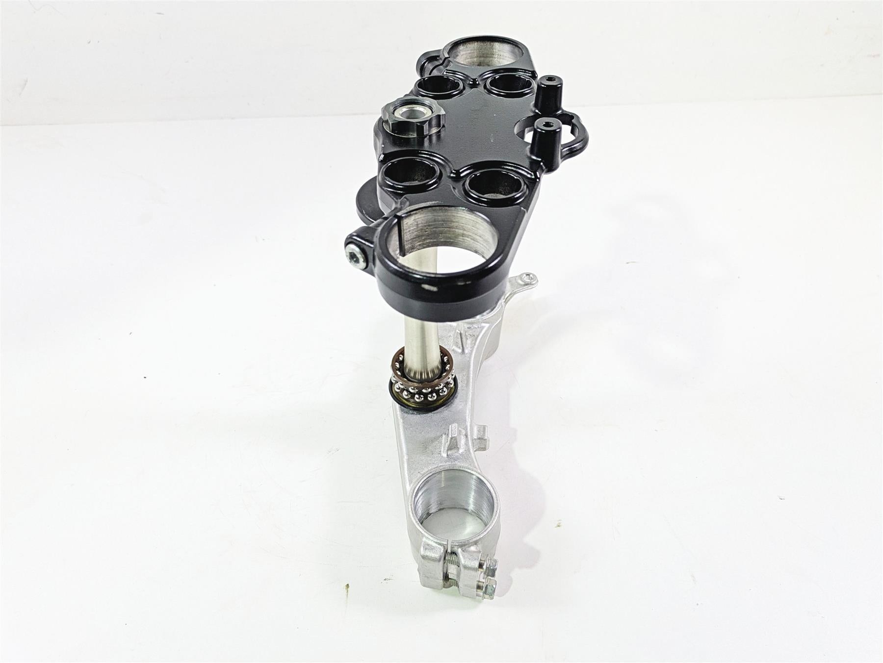 2023 Suzuki GSX1300 RR Hayabusa Upper Lower Triple Tree Set 51410-24F50 {{ shop.shopifyCountryName }} - Mototech271