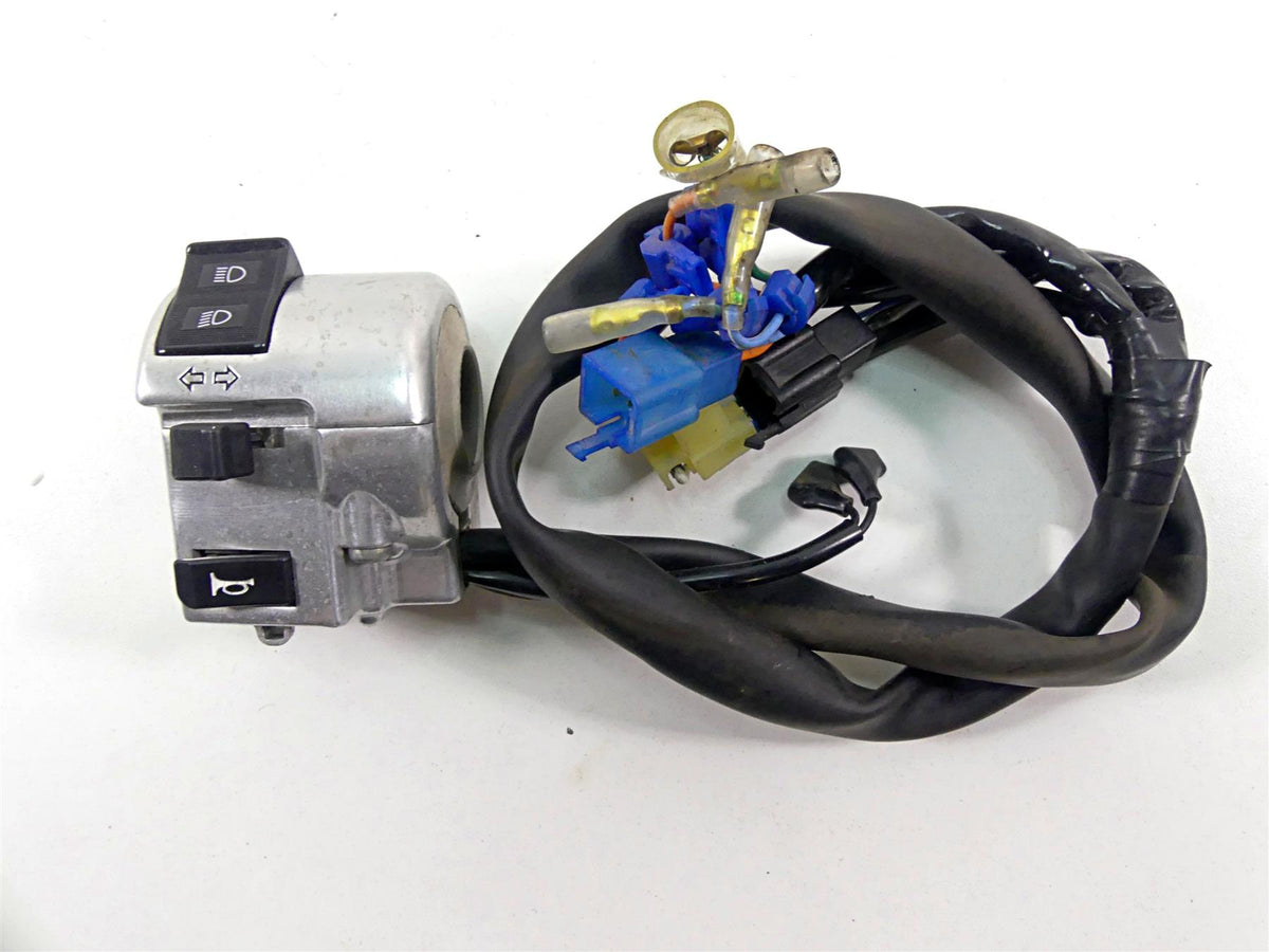 2002 Honda VTX1800 R Left Hand Light Blinker Control Switch 35020-MCH-000 {{ shop.shopifyCountryName }} - Mototech271