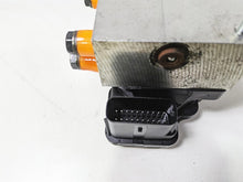Load image into Gallery viewer, 2008 Harley Touring FLHTCU E-Glide 105TH Abs Brake Pump Unit Module 40688-08 | Mototech271
