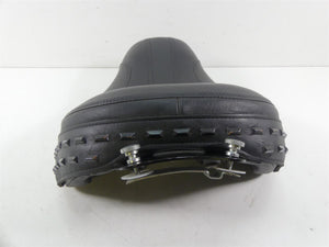2018 Harley FLHC Softail Heritage Front Rider Driver Saddle Seat - Nice 52000271 | Mototech271