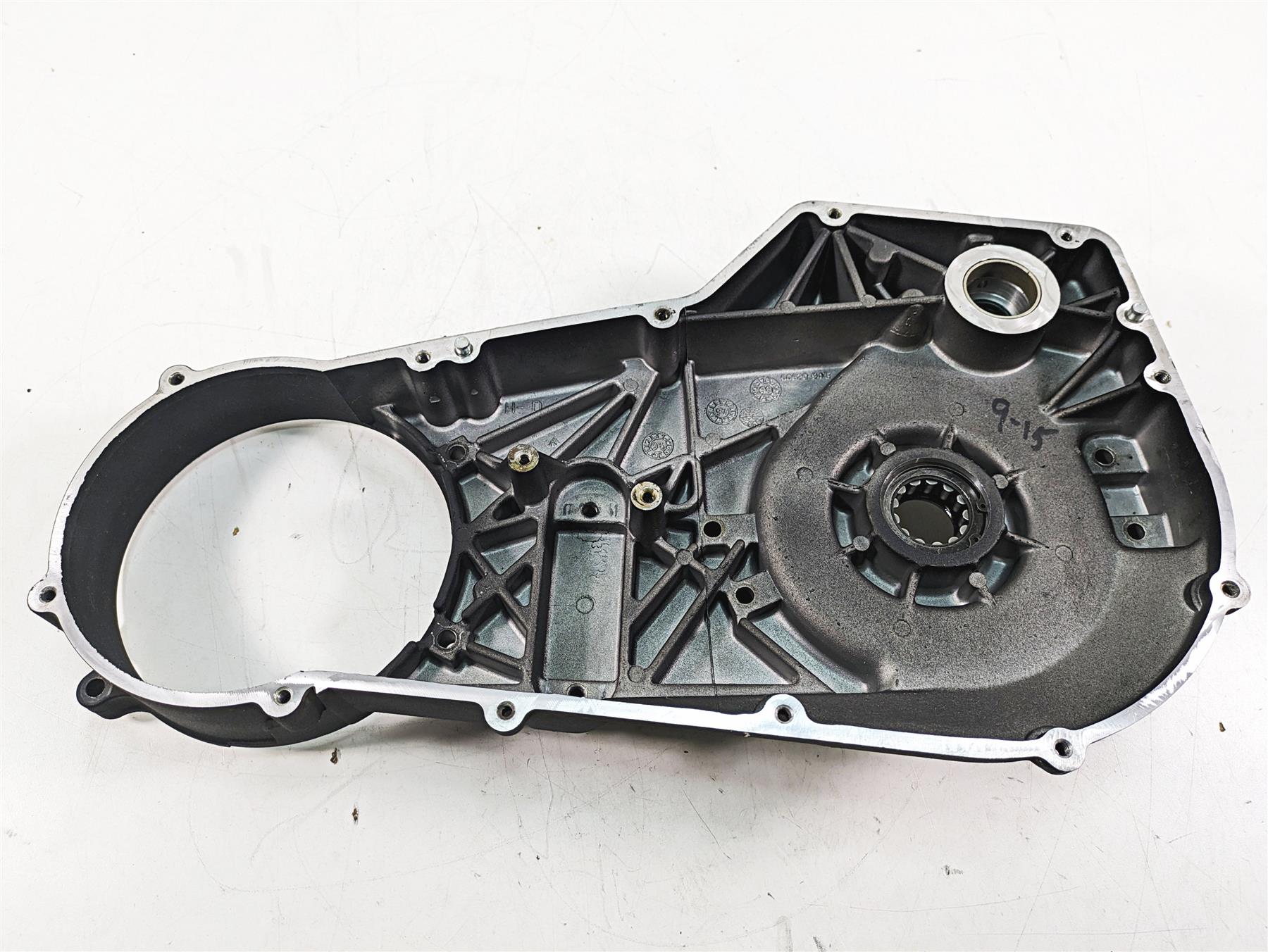 2000 Harley FXSTS Softail Springer Inner Primary Drive Clutch Cover 60620-94B {{ shop.shopifyCountryName }} - Mototech271