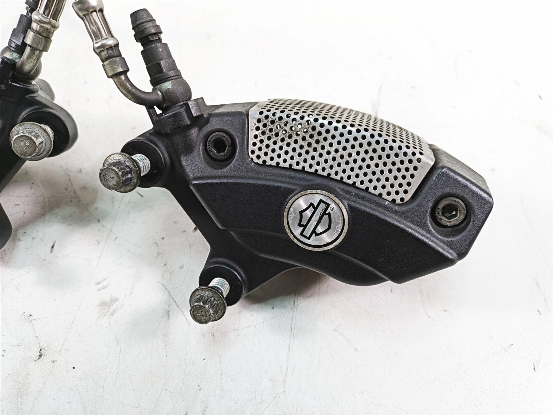 2011 Harley Touring FLHR Road King Front Brake Caliper Set 43027-08 44023-08 {{ shop.shopifyCountryName }} - Mototech271