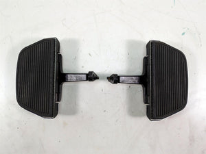 2006 Harley Touring FLHTCUI Electra Glide Passenger Floor Board Set 52719-93B | Mototech271
