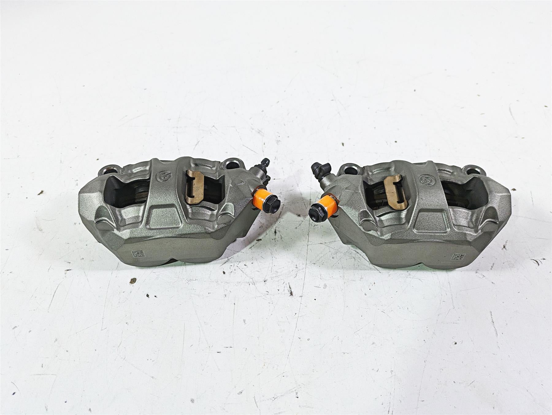 2023 Triumph Street Triple 765 RS Brembo Front Brake Caliper Set 100mm T2022367 {{ shop.shopifyCountryName }} - Mototech271