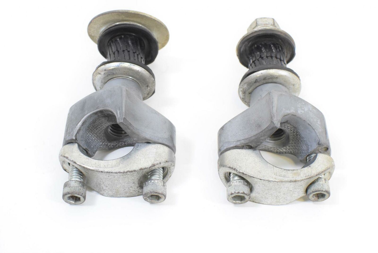 2000 Harley Touring FLHTCUI Electra Glide Handlebar Riser Holder Set 56149-88B {{ shop.shopifyCountryName }} - Mototech271