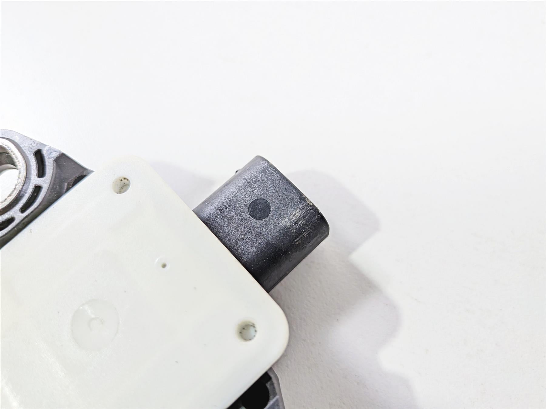 2017 BMW S1000RR K46 Bosch Fall Speed Sensor Drehratensensor 61358546524 {{ shop.shopifyCountryName }} - Mototech271