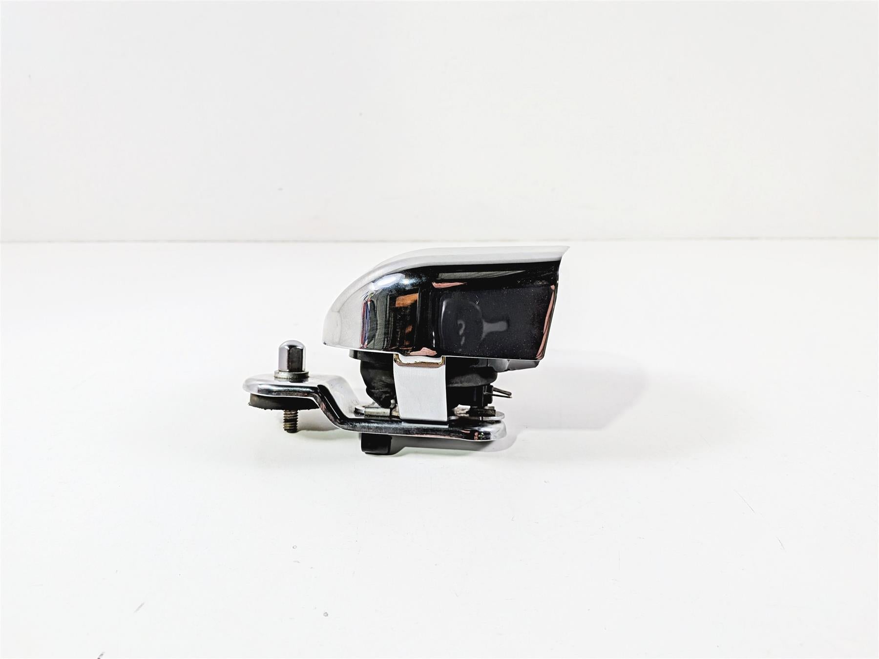 2011 Harley FXDF Dyna Fat Bob Horn & Chrome Cover 61300478A {{ shop.shopifyCountryName }} - Mototech271
