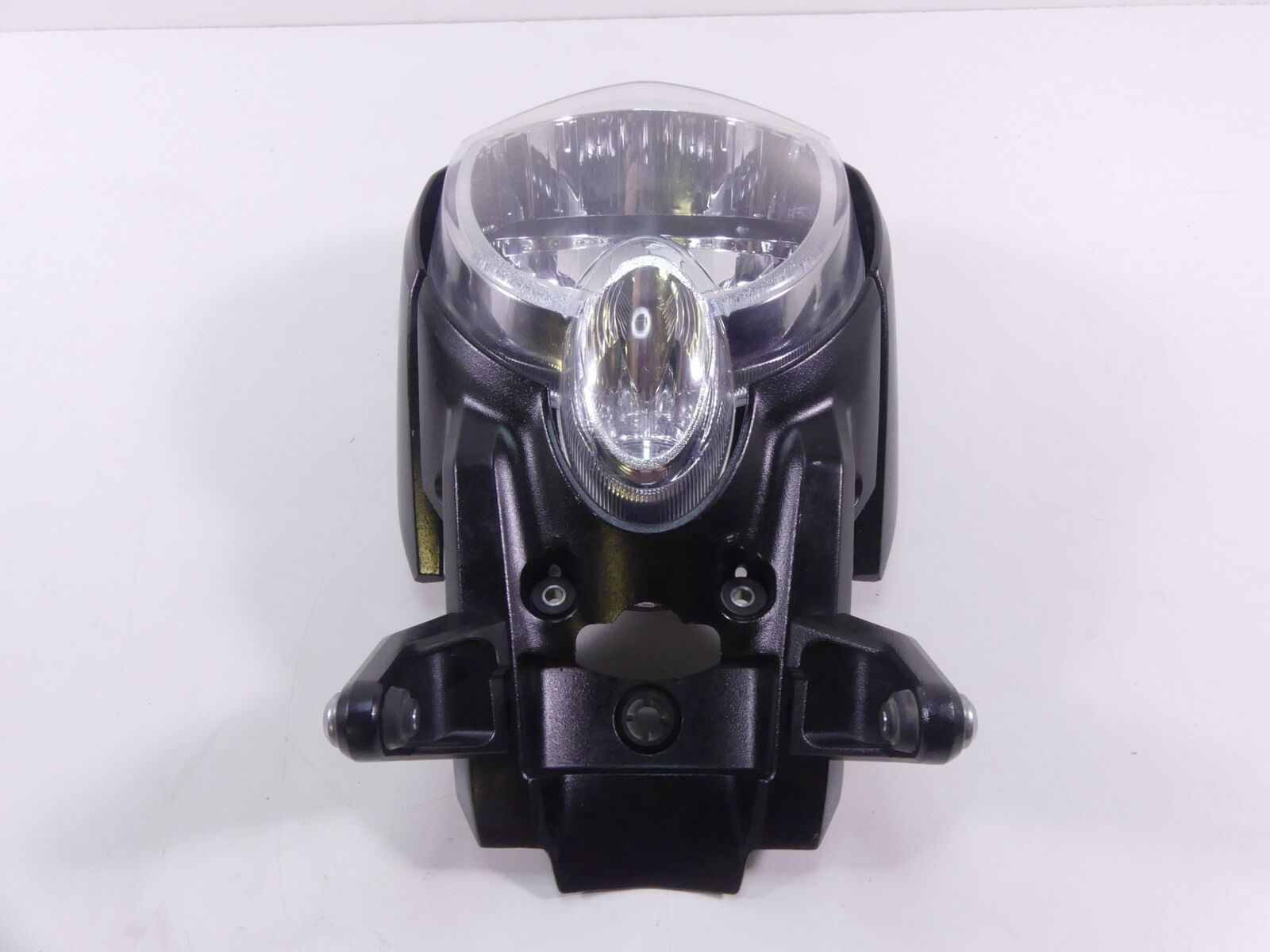2019 Yamaha VMX17 V-Max 1700 Headlight Head Light Lamp + Mount 2S3-84300-00-00 {{ shop.shopifyCountryName }} - Mototech271