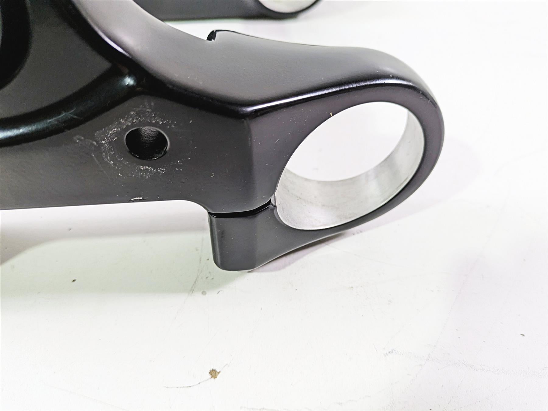 2010 Harley VRSCF Muscle Rod Black Upper Lower Triple Tree Clamp Set 46892-09A {{ shop.shopifyCountryName }} - Mototech271