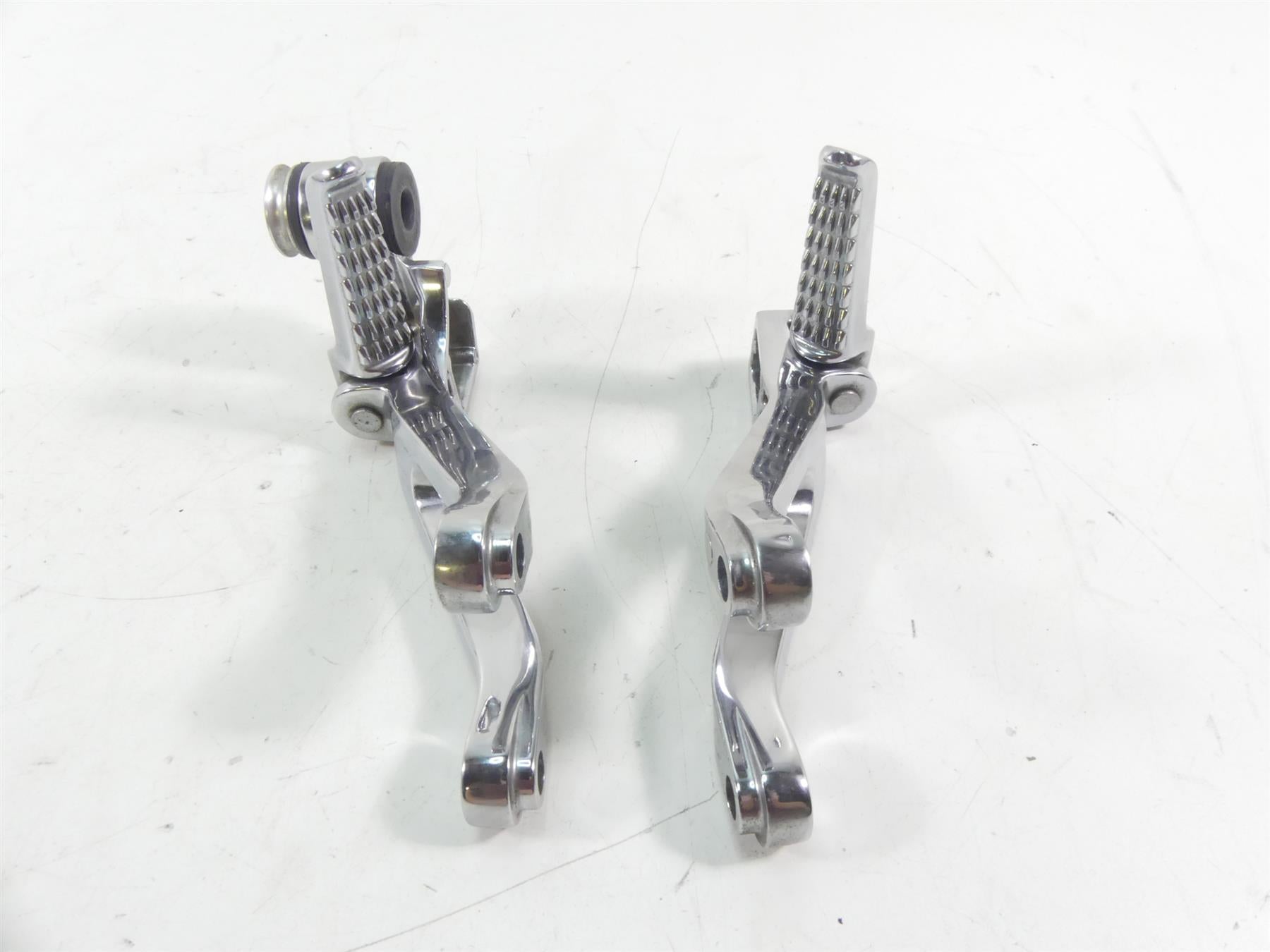 2001 Kawasaki ZX600J2 ZX6R Ninja Chrome Passenger Footpeg Set 35063-0032 {{ shop.shopifyCountryName }} - Mototech271