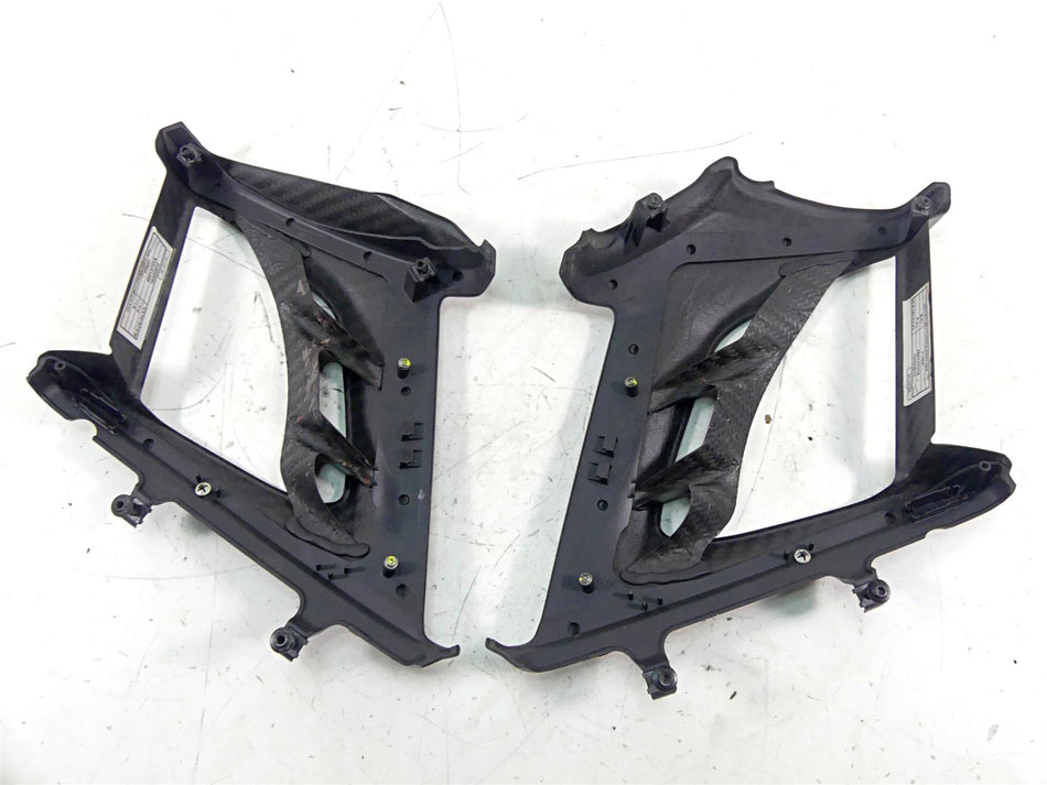 2013 Ducati Diavel Red Carbon Fiber Radiator Shroud Cover Set 48013731A {{ shop.shopifyCountryName }} - Mototech271