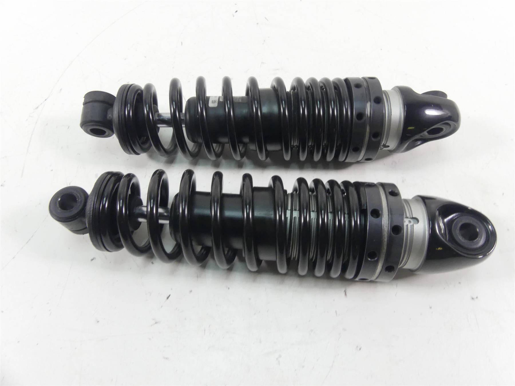 2020 Harley Sportster XL1200 NS Iron Showa Rear Low 11 1/4" Shock 54000088 {{ shop.shopifyCountryName }} - Mototech271