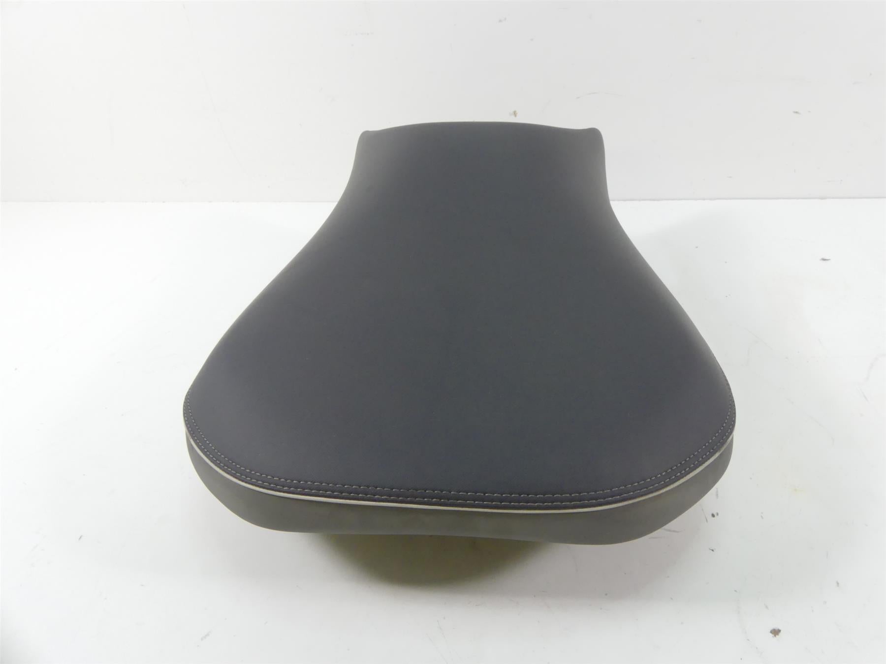 2014 BMW R1200GS K50 Front Rider Driver Saddle Seat + Mounting 52538532736 {{ shop.shopifyCountryName }} - Mototech271